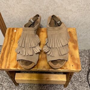 Minnetonka Fringe Suede Open-Toe Wedges
